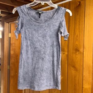 T shirt with distressed shirt sleeves